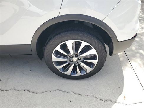 Used 2022 Buick Encore Preferred w/ Safety Package image 9