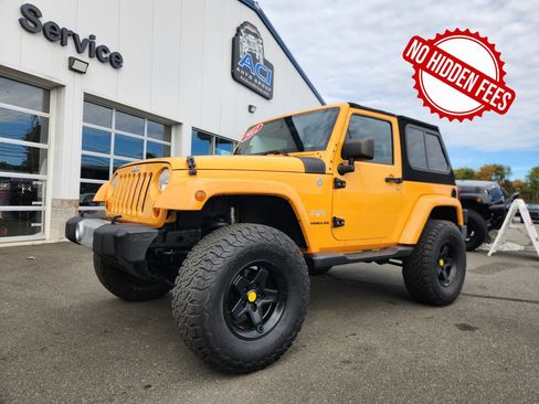 Used 2012 Jeep Wrangler Sahara AWD/4WD image 2
