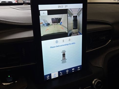 Used 2020 Ford Explorer Platinum w/ Premium Technology Package image 27