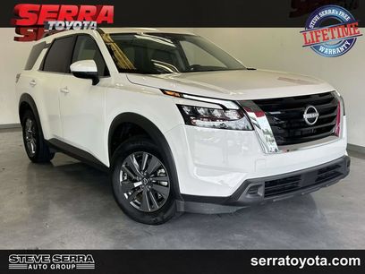 Used 2025 Nissan Pathfinder SV