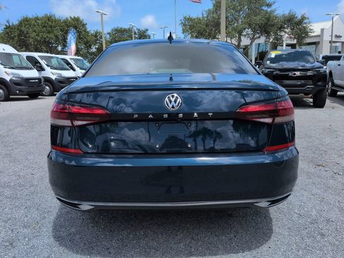 Used 2020 Volkswagen Passat 2.0T SEL FWD image 6
