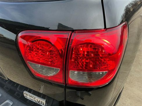 Used 2016 Toyota Sequoia Limited image 17