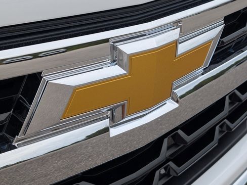 New 2026 Chevrolet Silverado 1500 LT w/ Z71 Off-Road Package AWD/4WD image 5