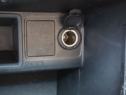Used 2015 Kia Sedona LX w/ LX Convenience Package FWD image 17