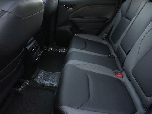 Used 2025 Subaru Forester Sport image 31