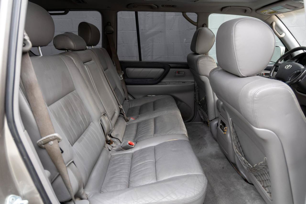 Used 2006 Toyota Land Cruiser AWD/4WD image 6