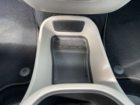 Used 2022 Chrysler Pacifica Touring-L image 45