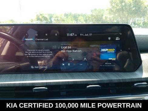 Certified 2025 Kia Telluride SX w/ SX Captain's Chair Package AWD/4WD image 17
