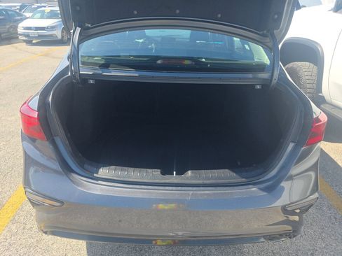 Used 2021 Kia Forte LXS FWD image 13