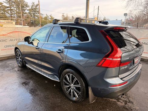 Used 2018 Volvo XC60 T6 Momentum w/ Vision Package image 12