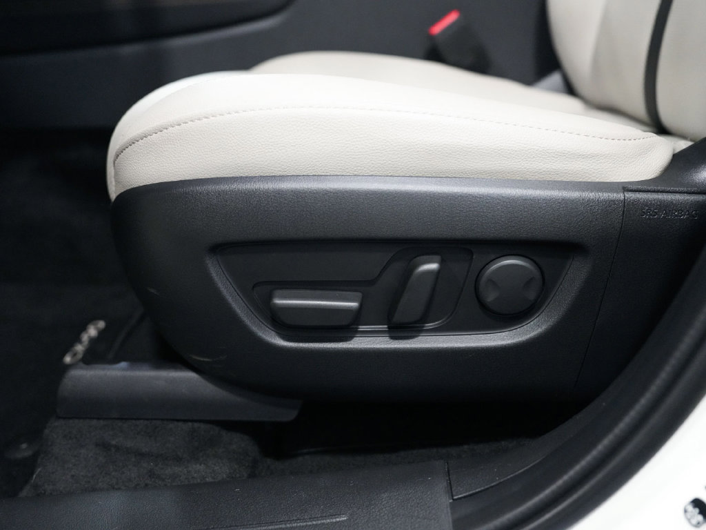 Used 2025 MAZDA CX-90 Plug-In Hybrid w/ Preferred AWD/4WD image 32