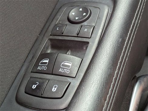 Used 2022 Dodge Challenger GT image 28