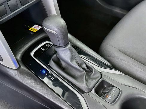 Certified 2022 Toyota Corolla Cross LE AWD/4WD image 16