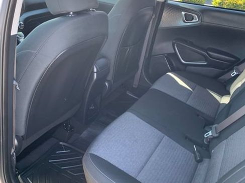 Used 2020 Kia Soul EX FWD image 17
