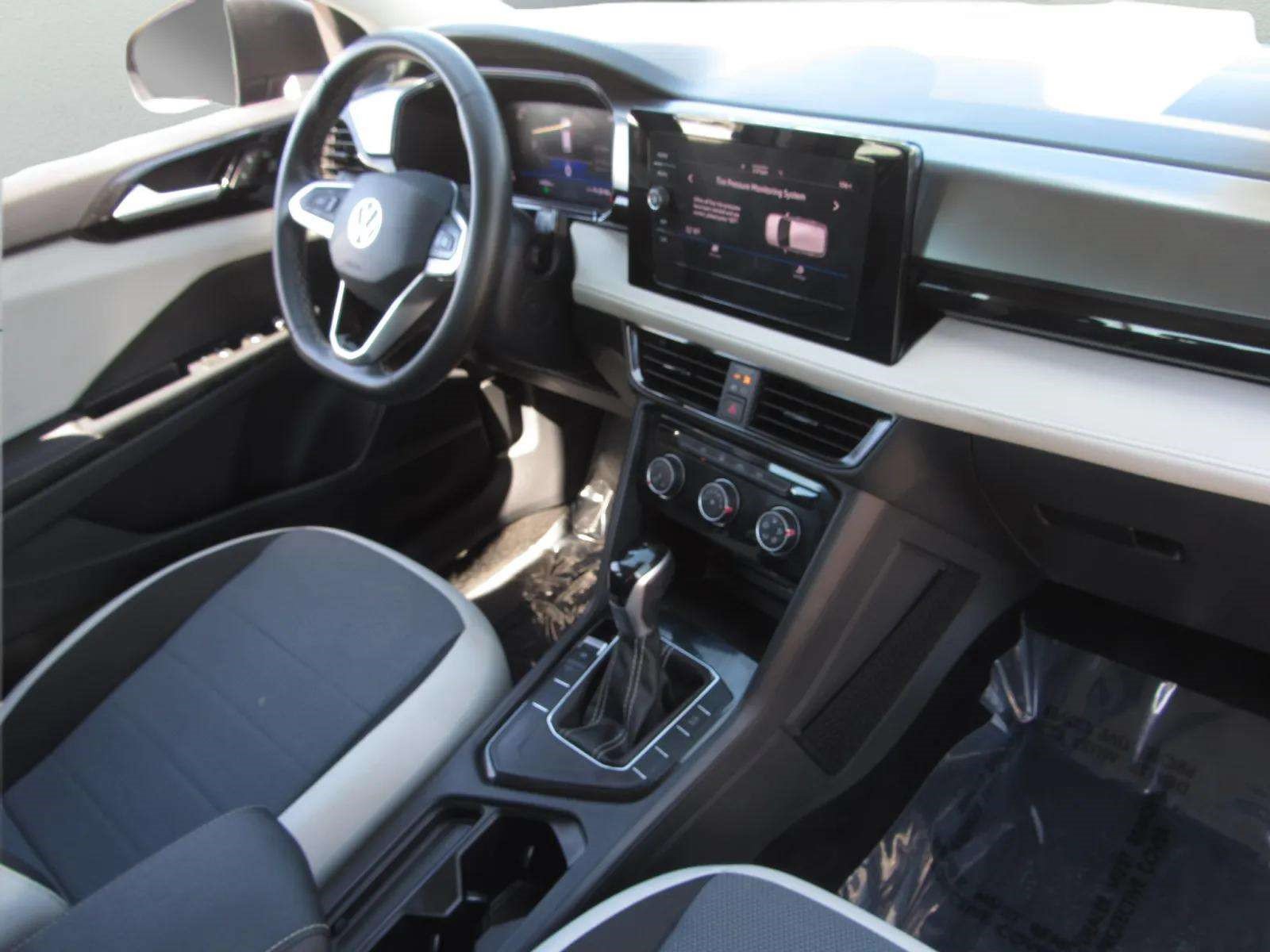 Used 2025 Volkswagen Taos S FWD image 9