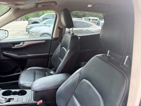 Used 2020 Ford Escape SEL FWD image 10
