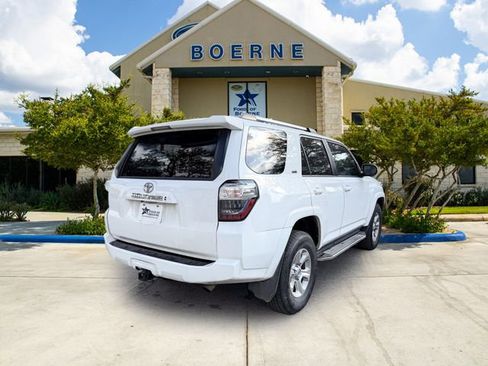 Used 2020 Toyota 4Runner SR5 Premium w/ Moonroof Package image 5