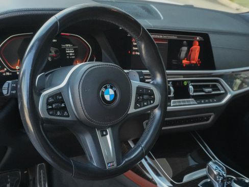 Used 2021 BMW X7 M50i w/ Dynamic Handling Package AWD/4WD image 8