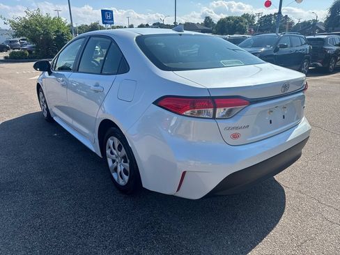 Used 2023 Toyota Corolla LE FWD image 5