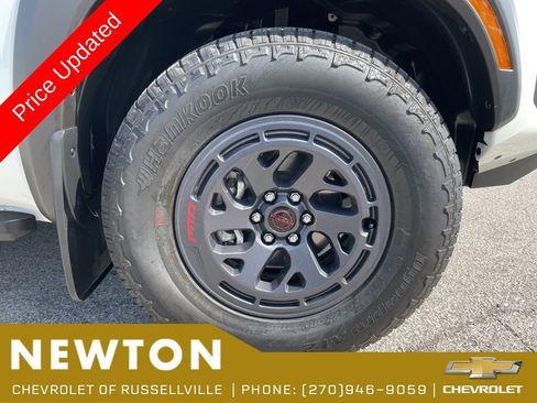 Used 2025 Nissan Frontier PRO-4X AWD/4WD image 49
