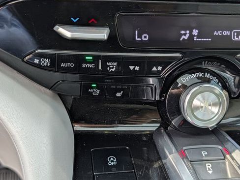 Used 2025 Acura MDX SH-AWD w/ Technology Package image 19