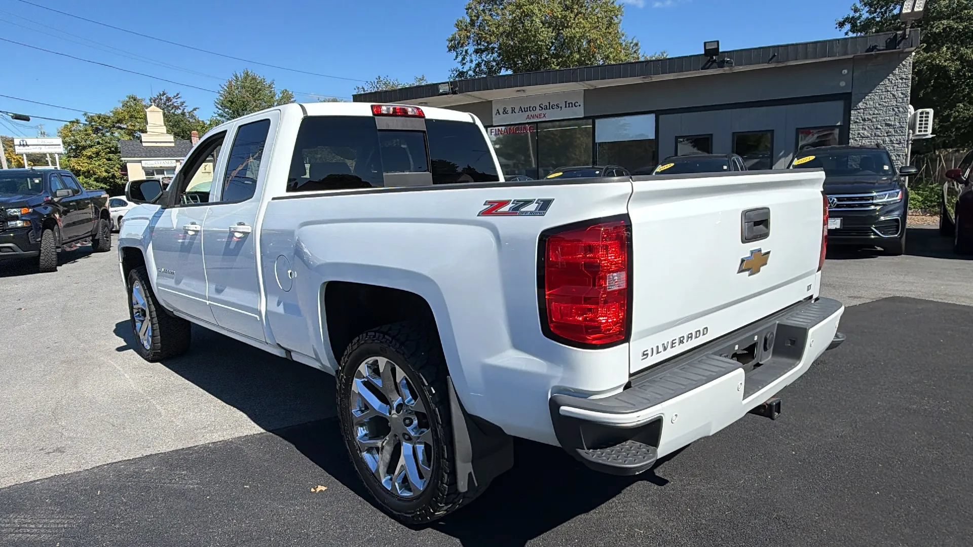 Used 2016 Chevrolet Silverado 1500 LT w/ All Star Edition AWD/4WD image 5