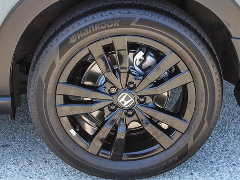 Certified 2026 Honda HR-V Sport image 12