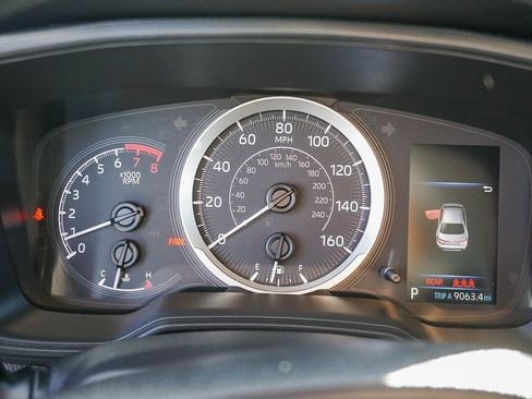 Used 2021 Toyota Corolla LE w/ Carpet Mat Package (TMS) image 21