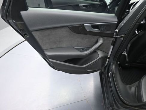Used 2019 Audi S4 Premium Plus w/ Premium Plus Package AWD/4WD image 20