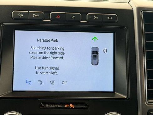 Used 2021 Ford Expedition Max Platinum AWD/4WD image 19