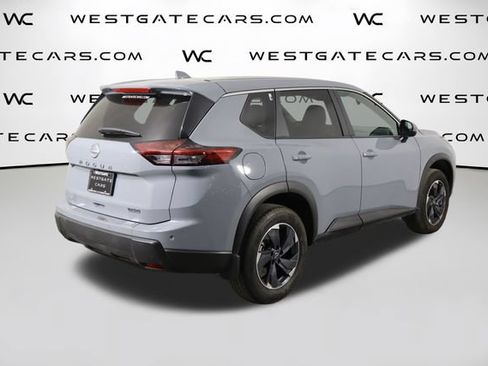 Used 2026 Nissan Rogue SV FWD image 41