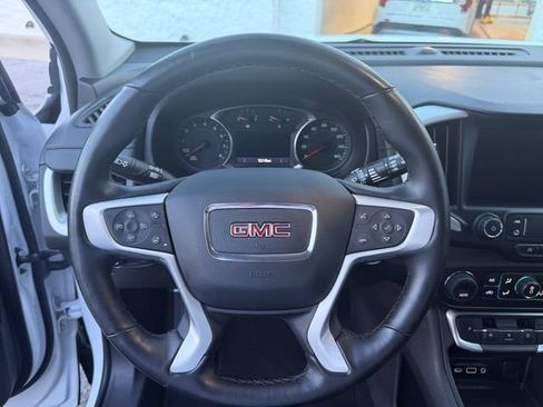 Used 2024 GMC Terrain SLT AWD/4WD image 22