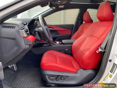 Used 2025 Toyota Camry XSE w/ Premium Plus Package image 27