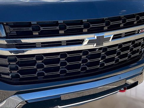 Used 2021 Chevrolet Tahoe Z71 w/ Luxury Package AWD/4WD image 31