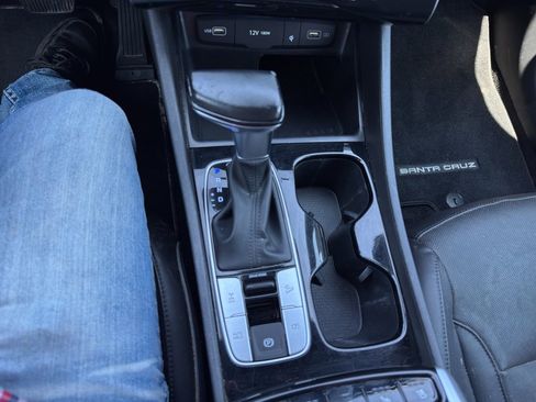 Used 2022 Hyundai Santa Cruz Limited w/ Cargo Package image 11