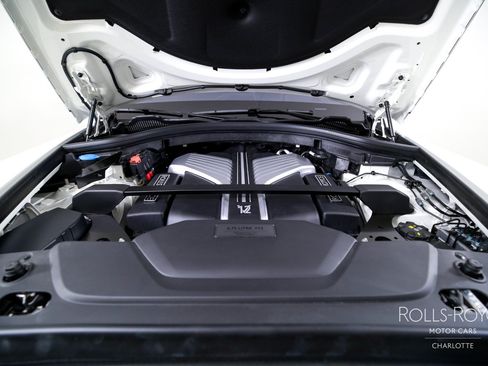Used 2026 Rolls-Royce Cullinan AWD/4WD image 39