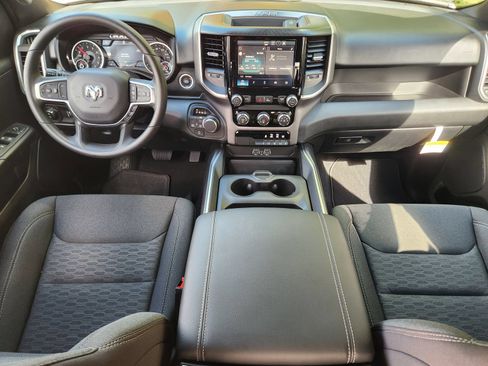 New 2026 RAM 1500 Express AWD/4WD image 23