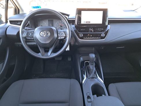 Used 2025 Toyota Corolla LE image 13