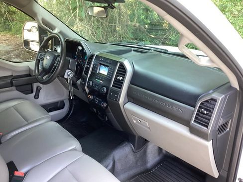 Used 2020 Ford F350 XL RWD image 43