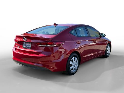 Used 2017 Hyundai Elantra SE image 5