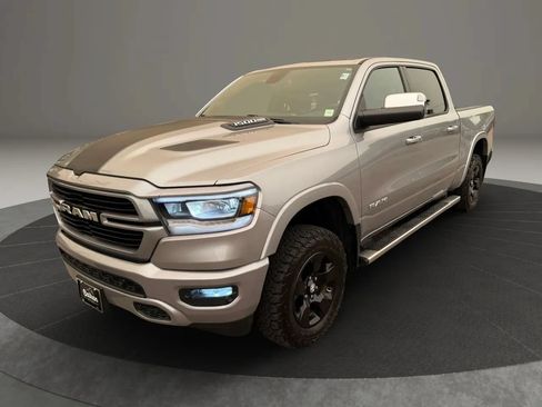 Used 2019 RAM 1500 Laramie w/ Sport Appearance Package AWD/4WD image 13