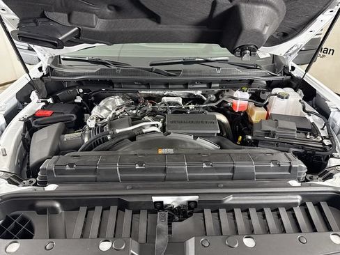 New 2026 Chevrolet Silverado 2500 ZR2 AWD/4WD image 31