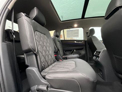 New 2026 Volkswagen Atlas SEL Premium R-Line image 14