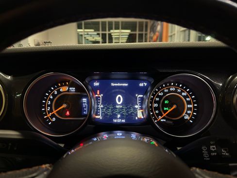 Used 2023 Jeep Wrangler Unlimited Rubicon 392 image 32