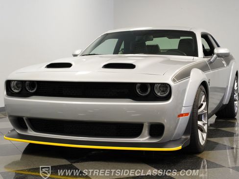 Used 2023 Dodge Challenger SRT Hellcat RWD image 19