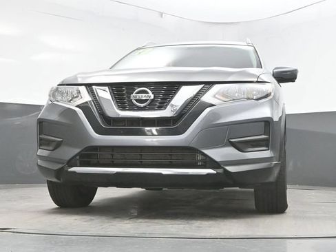 Used 2017 Nissan Rogue SV w/ SV Premium Package AWD/4WD image 34