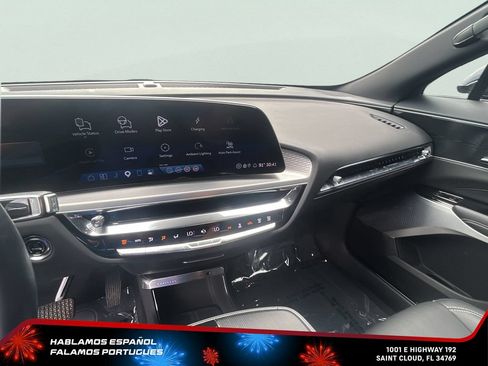 Certified 2025 Cadillac Lyriq Luxury w/ LPO, Floor Liner Package AWD/4WD image 17