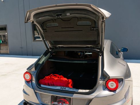Used 2012 Ferrari FF AWD/4WD image 62