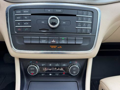 Used 2016 Mercedes-Benz GLA 250 image 46