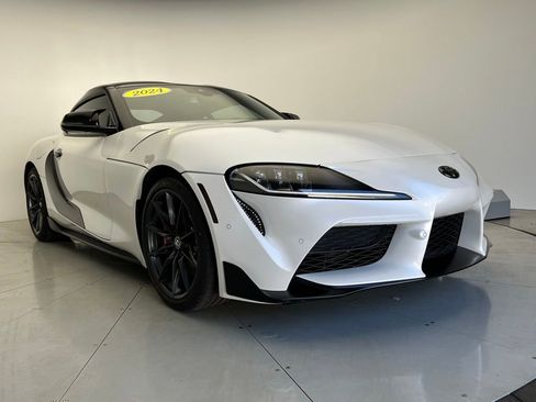 Used 2024 Toyota Supra Premium image 2